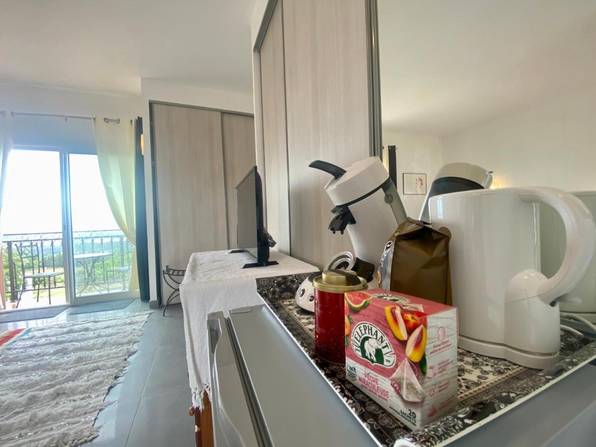 Guest-house De L’amandier - Vue Cité Médiévale Alloggio in famiglia Roullens